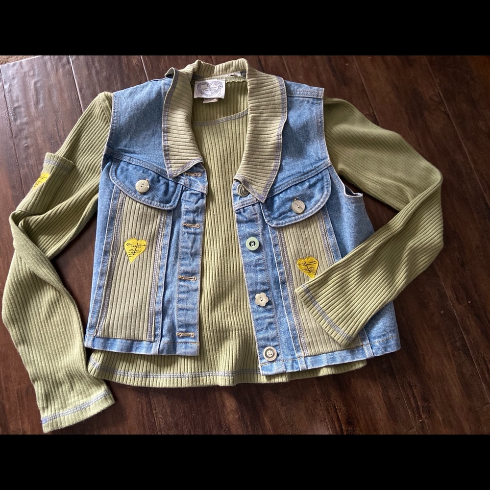 Vintage 90’s 2pc long sleeve green shirt w/ vest